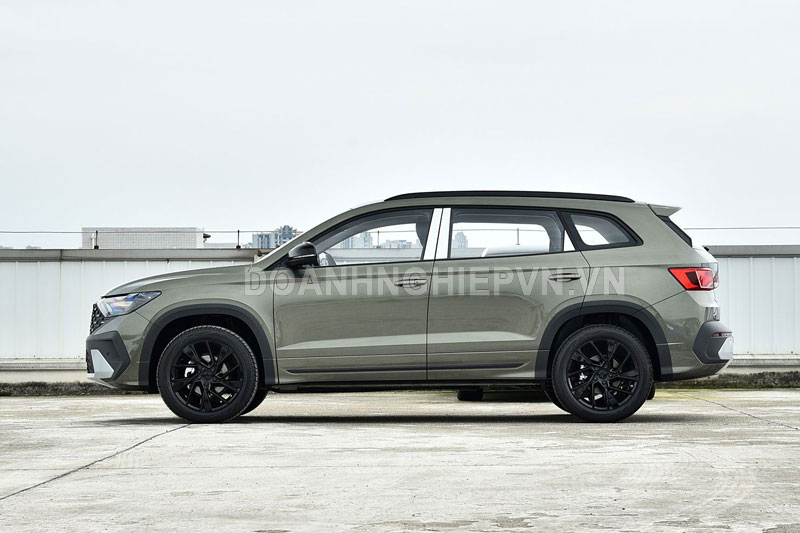 SUV hạng C thiết kế cá tính, động cơ tăng áp, giá gần 430 triệu đồng