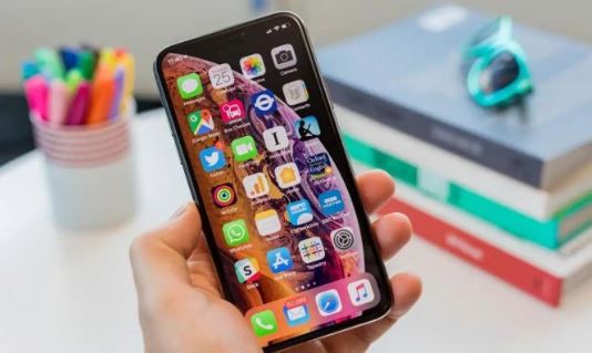 iPhone XS huyền thoại rẻ như cho đầu tháng 9, có trang bị vẫn cực đỉnh như iPhone 16 mới