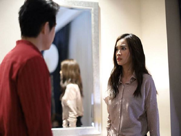 Vừa khoe que thử thai 2 vạch chồng lập tức tặng sổ tiết kiệm 7 tỷ, nhưng điều kiện đi kèm khiến tôi choáng váng