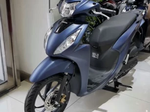 Giá xe Honda Vision giữa tháng 9/2024 bất ngờ giảm mạnh, giá rẻ như 'bèo' cạnh tranh cả Future