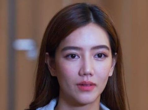 Các chị dâu nghi ngờ vợ chồng tôi bòn rút 50 cây vàng của bố, tôi liền đưa ra cuốn sổ khiến mọi người tái mặt