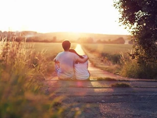 Con giáp nam nào “sợ” vợ nhất, chủ động trao thẻ lương sau khi kết hôn, sẵn sàng làm trâu, ngựa cho nửa kia