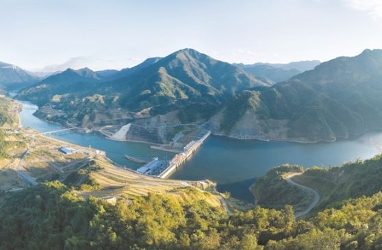 ‘Ma cà rồng’ sở hữu 3 nhà máy thủy điện khủng nhất Việt Nam, là ‘vàng trắng’ quý giá của quốc gia