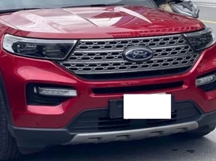 Lăn bánh 3 năm, Ford Explorer chạy lướt rớt giá khó tin