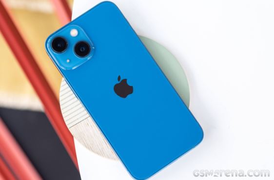 Bị cả thế giới xa lánh, iPhone 13 Mini rất được thích tại Nhật Bản, giá tại Việt Nam tháng rẻ bất ngờ