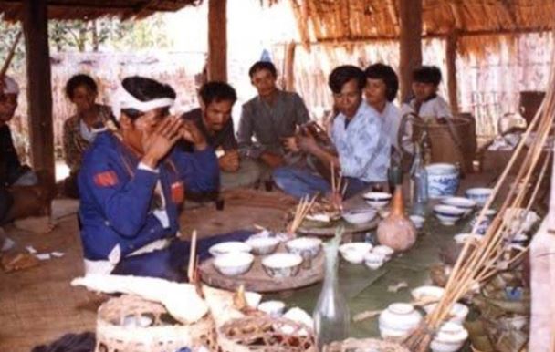 Đẽo sọ người chết thành hình xu để thờ cúng: Tục lệ rùng mình nhất Việt Nam 99% người dân không biết