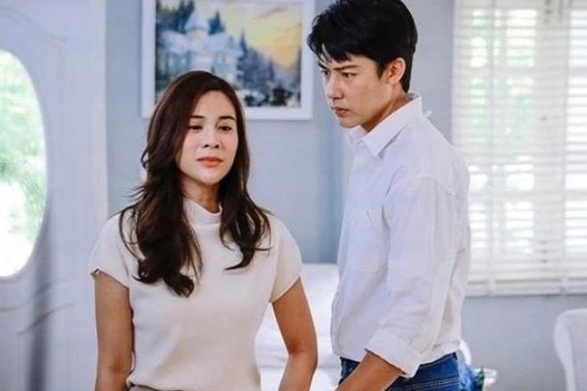 Chồng ngoại tình còn thông báo với vợ rằng ‘bé ba’ đã mang thai, nào ngờ vợ trả lời một câu khiến anh tái xanh mặt