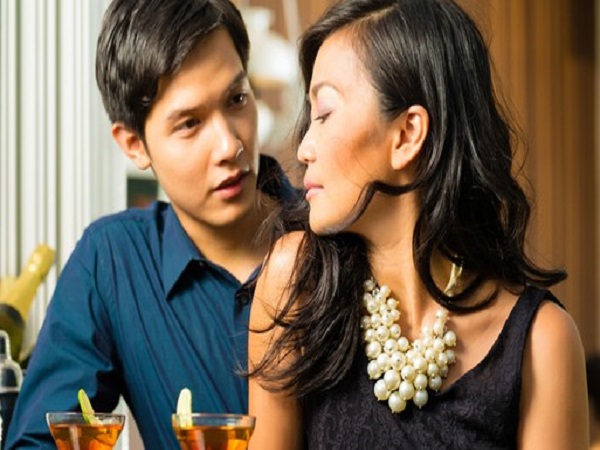 Vợ bản lĩnh trị chồng ngoại tình, đến cả mẹ chồng cũng phải phục sát đất