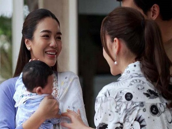 Về quê ở cữ được 4 tháng, ngày trở về tôi bị osin đuổi thẳng, còn nói một câu khiến toàn thân tôi run rẩy