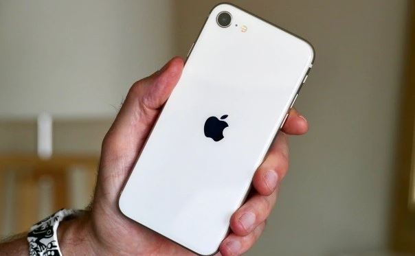 iPhone SE 3 xuống giá siêu rẻ, chưa bằng 1/10 iPhone 16 Pro, trang bị mạnh ngang iPhone 13 Pro Max