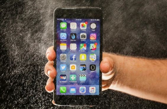 Đại minh tinh iPhone 7 Plus một thời vãn hot vào năm 2024 vì 1 tính năng tương tự trên iPhone 16 mới