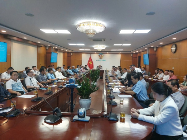 Doanh nghiệp xăng dầu đề xuất giảm mức tổng nguồn được phân giao 