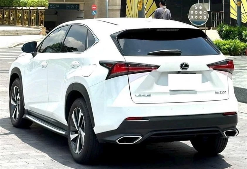 Mới chạy 15.000 km, xe sang Lexus NX 300 2021 có giá thế nào trên sàn xe cũ? 530354