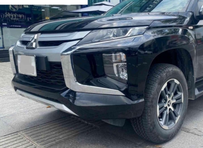 Lăn bánh 2 năm, Mitsubishi Triton cũ bán lại với giá khó tin