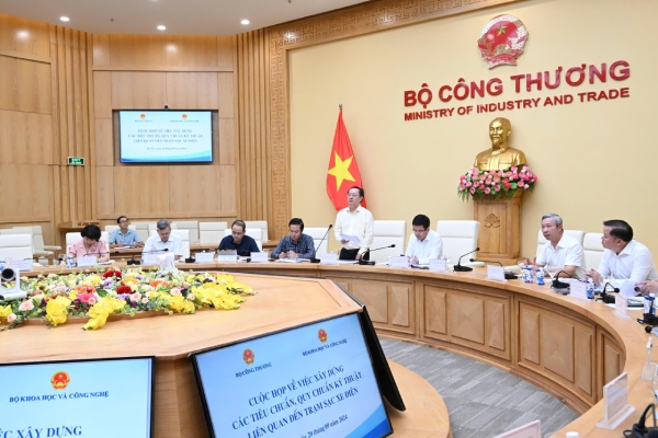 Kịp thời có chính sách, thúc đẩy mạng lưới trạm sạc xe điện bứt phá