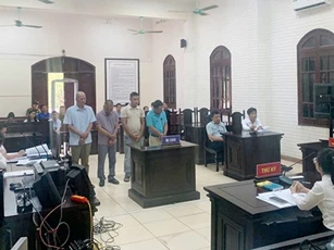 Nguyên phó giám đốc trung tâm đăng kiểm bị phạt 7 năm tù vì nhận hối lộ
