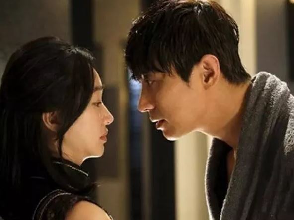 Chồng sắp cưới quyết định hủy hôn sau khi xem điện thoại của tôi, lý do thật sự khiến tôi chỉ biết trách bản thân mình