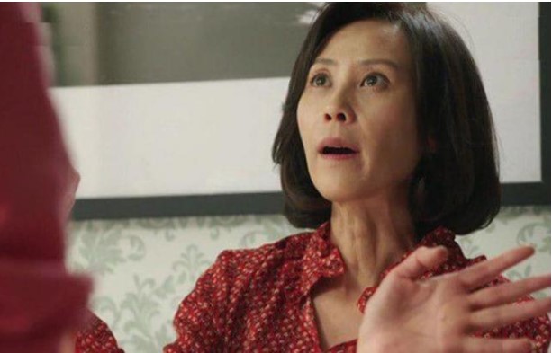 Con d&#xE2;u nh&#x1EDD; m&#x1EB9; ch&#x1ED3;ng tr&#xF4;ng ch&#xE1;u d&#x1ECB;p ngh&#x1EC9; h&#xE8;, ai ng&#x1EDD; b&#xE0; n&#xF3;i m&#x1ED9;t c&#xE2;u nghe xong th&#x1EA5;y v&#x1EEB;a b&#x1EF1;c v&#x1EEB;a &#x1EA5;m &#x1EE9;c