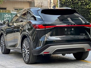 Bất ngờ độ giữ giá của xe sang Lexus RX 350 sau 1 năm lăn bánh