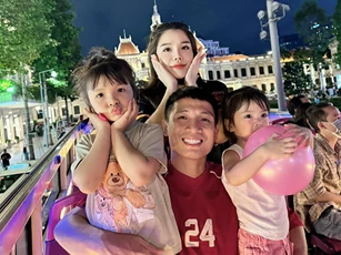 Bà chủ khách sạn có con thứ 3 với trung vệ ĐT Việt Nam