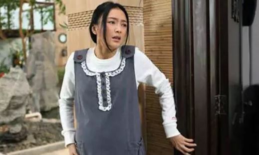 Chưa đến giỗ đầu của chồng mà vợ đã mang thai 2 con, hàng xóm xì xầm rồi sau đó biết sự thật không ngờ