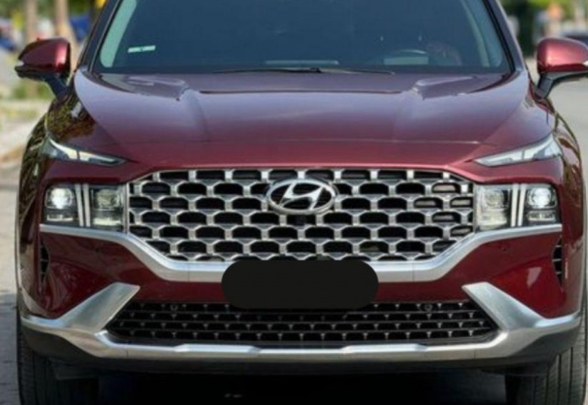 Hyundai Santa Fe lăn bánh 3 năm rao bán với giá ngỡ ngàng