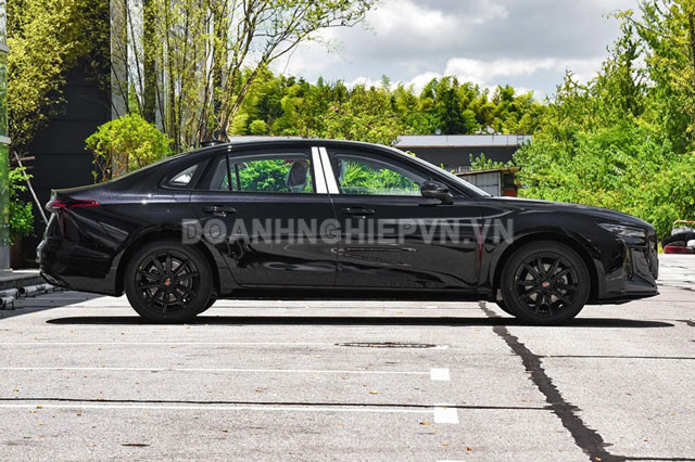 ‘Kẻ ngáng đường’ Toyota Camry trình làng: Thiết kế thể thao, siêu tiết kiệm xăng, giá hơn 520 triệu đồng