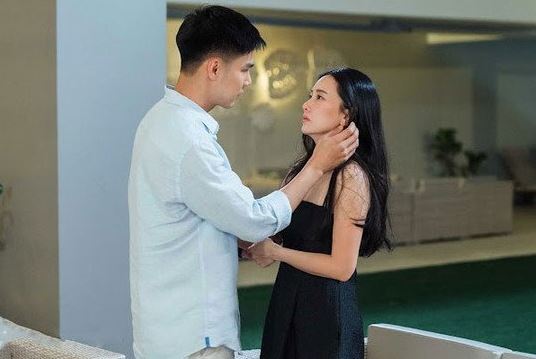 Chị gái bầu 8 tháng bị mất trên bàn sinh, 5 năm sau anh rể hỏi một câu khiến tôi ngây người