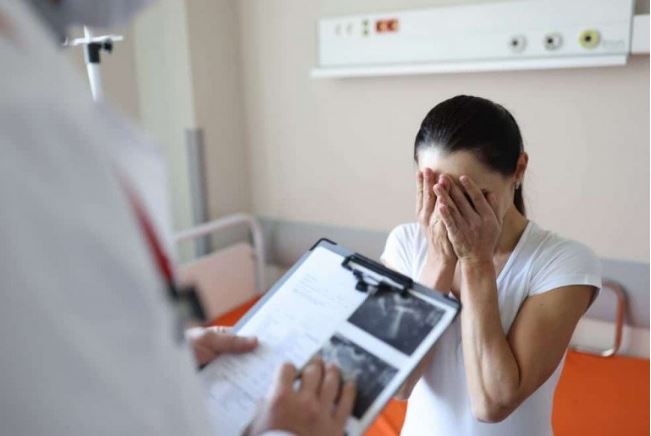 Biết tôi chữa hiếm muộn tốn kém, vợ mới của chồng cũ trả lương hậu hĩnh, cuối tháng còn đưa thêm phong bì