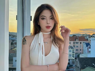 Ngắm thân hình 'mình hạc xương mai' của hot girl Đà Lạt