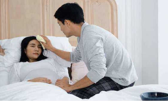 Vợ mất trên bàn đẻ, anh rể thề không tái hôn nhưng sau trăm ngày anh đưa mảnh giấy khiến cả nhà sốc