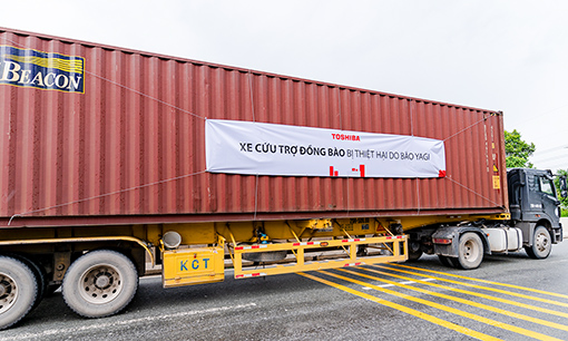 Hàng nghìn sản phẩm thiết yếu được gửi đến Lào Cai