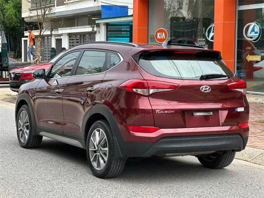 Bất ngờ giá bán của Hyundai Tucson 2019 sau 5 năm sử dụng tại Việt Nam 532104