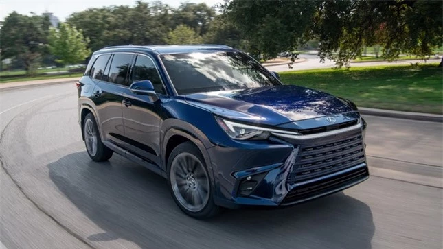 Toyota nối lại sản xuất 2 dòng xe SUV từng dính lỗi nghiêm trọng ảnh 2