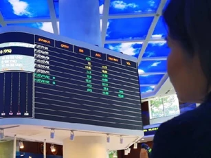 Thúc đẩy hợp tác bảo vệ nhà đầu tư chứng khoán