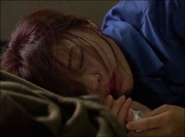 12 gi&#x1EDD; khuya t&#xF4;i nh&#x1EAF;m m&#x1EAF;t gi&#x1EA3; v&#x1EDD; ng&#x1EE7;, n&#x1EB1;m nghe h&#x1EBF;t cu&#x1ED9;c n&#xF3;i chuy&#x1EC7;n c&#x1EE7;a ch&#x1ED3;ng v&#xE0; nh&#xE2;n t&#xEC;nh m&#xE0; tr&#xE1;i tim v&#x1EE1; v&#x1EE5;n