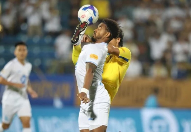 Xuân Son nói điều đặc biệt về việc HLV Kim Sang Sik đến dự khán