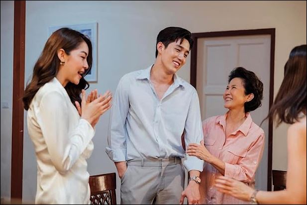 Mẹ chồng muốn tái hôn cả nhà đều ủng hộ nhưng vừa thấy chú rể, vợ chồng tôi tái mặt