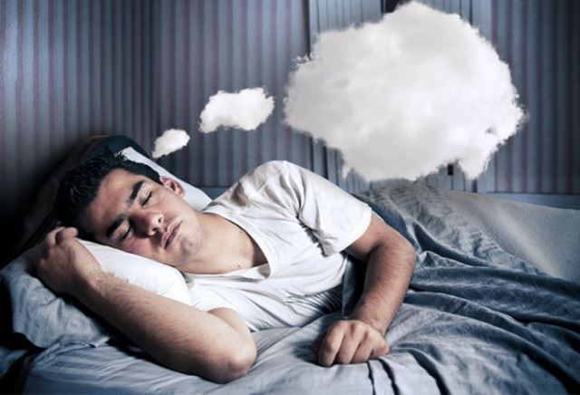 Chồng thường xuyên qua nhà người yêu cũ, tôi bị hàng xóm coi là đồ ngốc