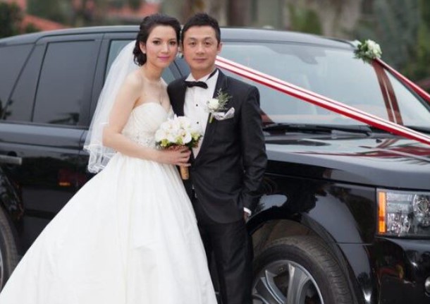 Cô gái đi thi Hoa hậu rồi cưới luôn chồng là MC VTV đình đám, nhan sắc hiện tại gây ngỡ ngàng