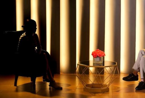 12 giờ đêm tới quán phở của chồng, được nhân viên mở cửa cho vào, 8X uất nghẹn với cảnh bên trong