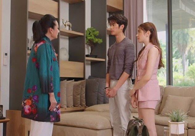 Con dâu bị chồng dọa ly hôn sẽ ra đi tay trắng, mẹ chồng giục: Ký đi, mẹ chuyển khoản cho 5 tỷ