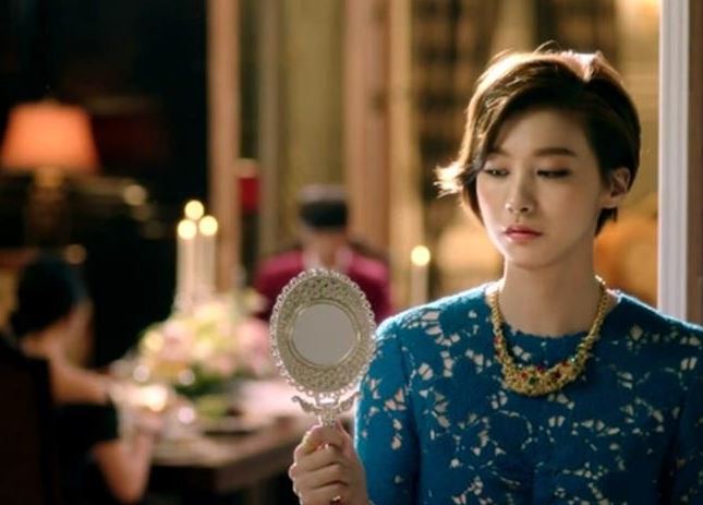 Nghe lén em dâu và chồng nói chuyện, tôi sụp đổ khi phát hiện sự thật