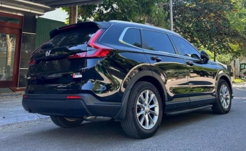 Mới chạy 1.000 km, Honda CR-V 2024 'siêu lướt' đã vội lên sàn xe cũ