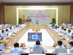 Thủ tướng chủ trì hội nghị rút kinh nghiệm phòng, chống và khắc phục hậu quả bão số 3