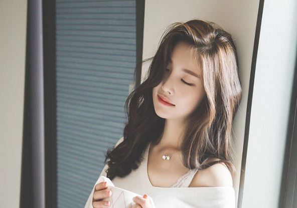 Phía sau một người phụ nữ mạnh mẽ là 4 nỗi đau ‘trời không biết, đất không hay’