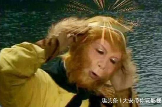 Bồ Tát đưa Đường Tăng 3 chiếc vòng: Vòng kim cô khắc chế Tôn Ngộ Không, 2 chiếc còn lại thì sao?