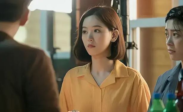 Đến thăm bạn thân mới đẻ, vừa chạm mặt chồng cô ấy tôi bủn rủn chân tay