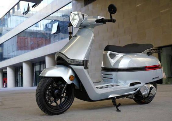 Thắng đẹp Honda SH, ‘vua xe ga’ 150cc mới chất như xe Ý ra mắt, đè bẹp Air Blade, giá 45 triệu đồng