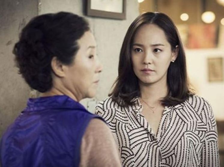 Khinh thường mẹ chồng nghèo khó, nàng dâu chẳng buồn trở về khi bà gọi về chia tài sản, nhưng đến lúc di chúc được công bố, cô chết lặng, sững sờ trước sự thật bất ngờ